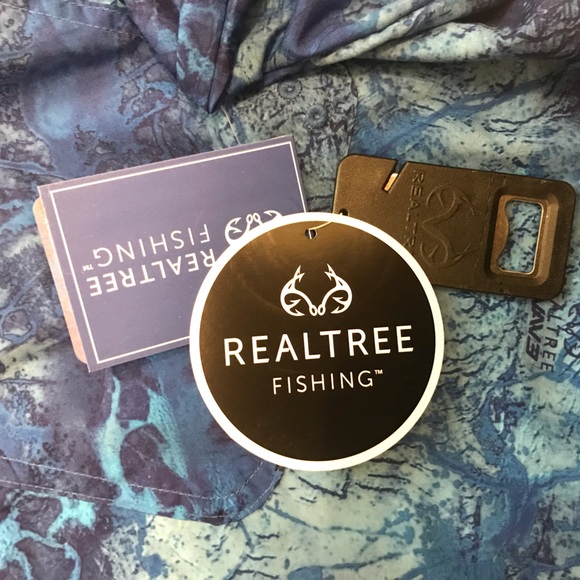 NWT Men’s RealTree S/S Fishing Shirt XXL Multi Blue Color New Free Bottle Opener - Picture 7 of 10